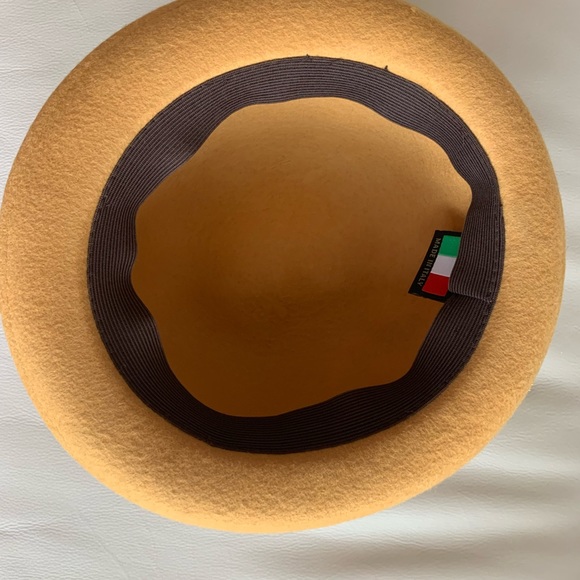 Italian-made Wool Felt Round Bowler Hat - Picture 6 of 8